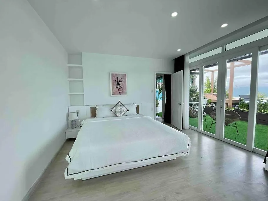 Holi Ocean Vista Sky Villa Nha Trang