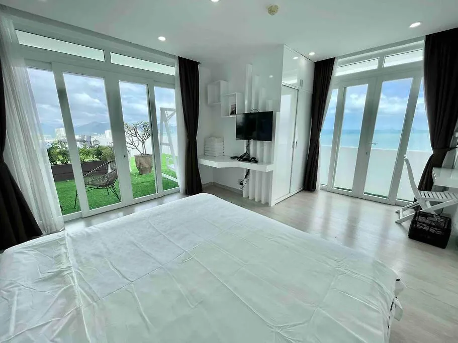 Holi Ocean Vista Sky Villa Nha Trang 0*,